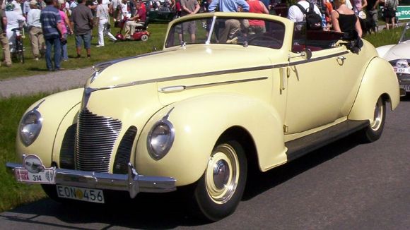  photo Hudson_Country_Club_Six_93_Convertible_Coupe_1939_2_zps65cea50f.jpg