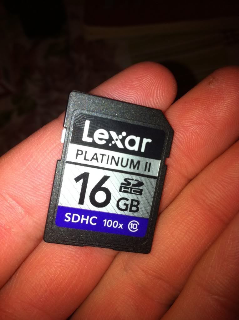 IMAGE: http://i821.photobucket.com/albums/zz140/Seramaman/Snapbucket/5CEC3B6A.jpg