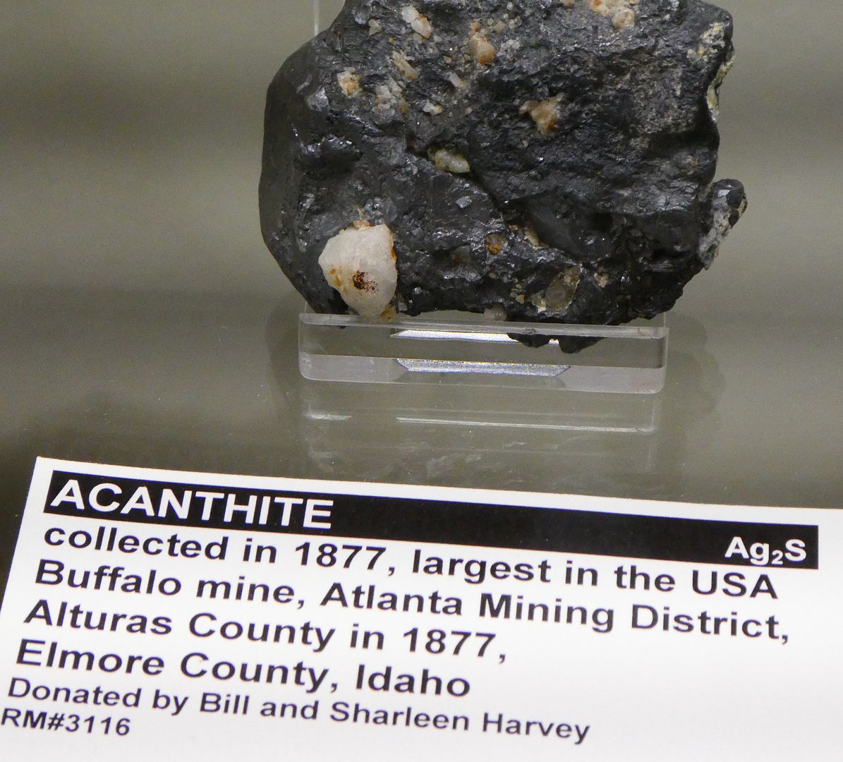 Northwest Mineral Gallery: Some Idaho Minerals (Photo Diary)